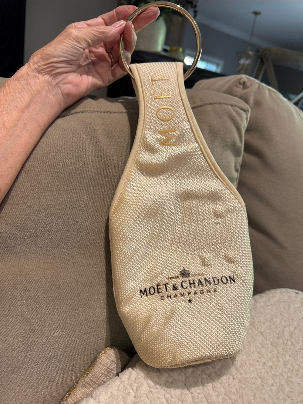 Moet & Chandon bracelet tote insulated champagne tote carrier